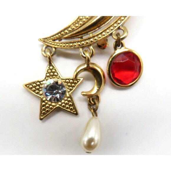 Juliana Man in the Moon Brooch Item 3737 Gold Tone Red Crystal Dangle Charms - Picture 5 of 11